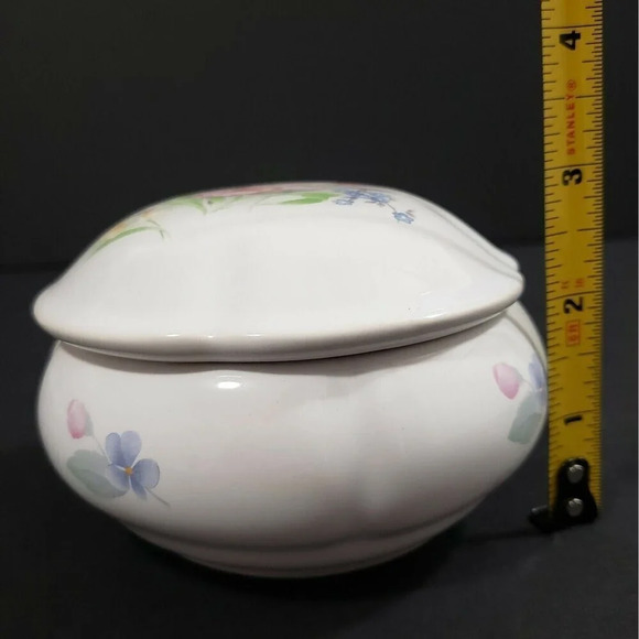 The San Francisco Music Box Company Ceramic Trinket Box Floral Design Keepsake - Picture 7 of 9